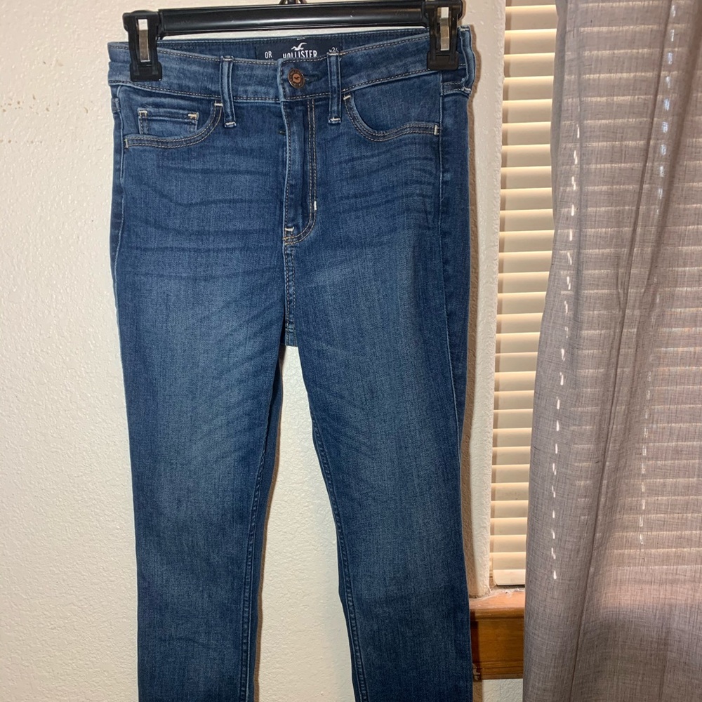 Hollister Classic High-Rise Super Skinny Jeans